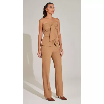 Calça Reta Com Nervuras