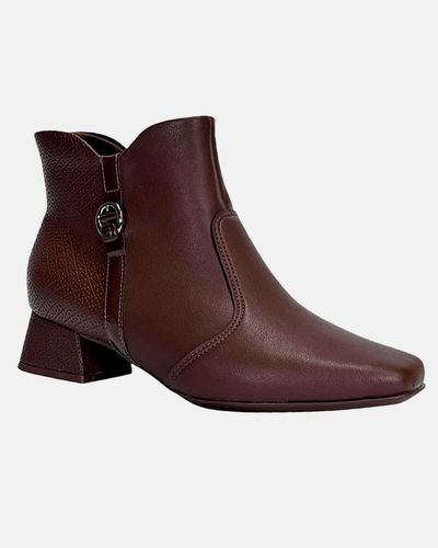 Bota Cano Curto e Saltinho Dianthus - Madeira - Pé Relax Sapatos Confortáveis