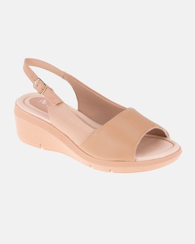 Sandália Anabela Papoula - Avelã - Pé Relax Sapatos Confortáveis