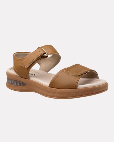 Sandália Velcro Camélia - Mascavo - Pé Relax Calçados Confortáveis