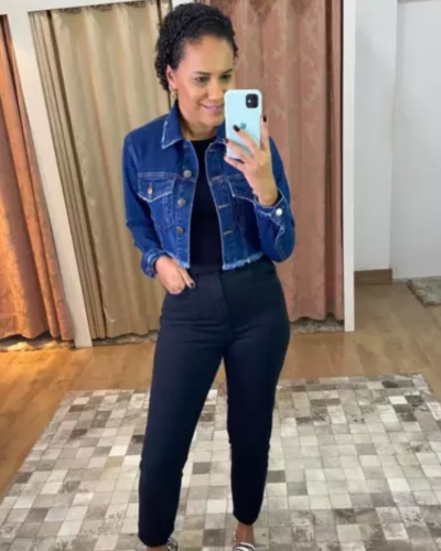 Jaqueta cropped jeans escuro