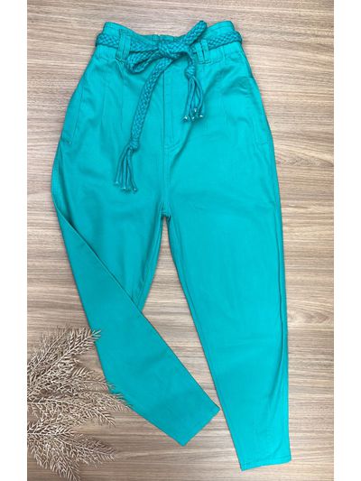 Calça Cenoura com Cinto Trançado Verde Água