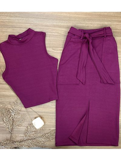 Conjunto Moletinho Saia Mid e Blusa Gola Alta Fucsia 