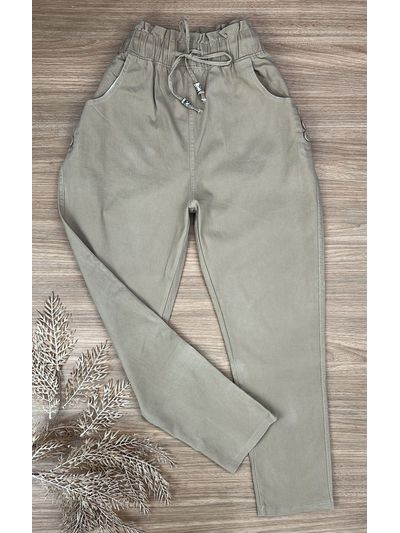 Calça Cenoura Sininho Nude Escuro