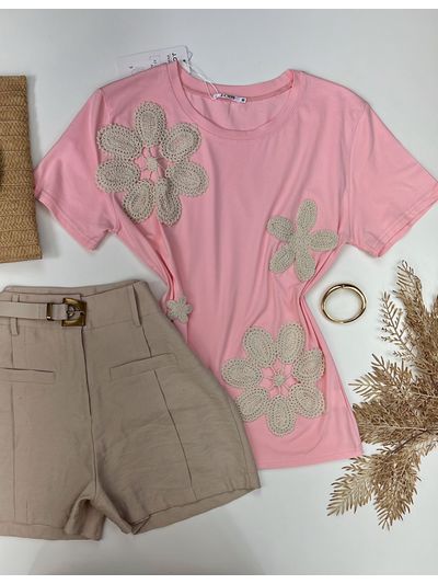 Tshirt Bordada Flor Crochê Rosa
