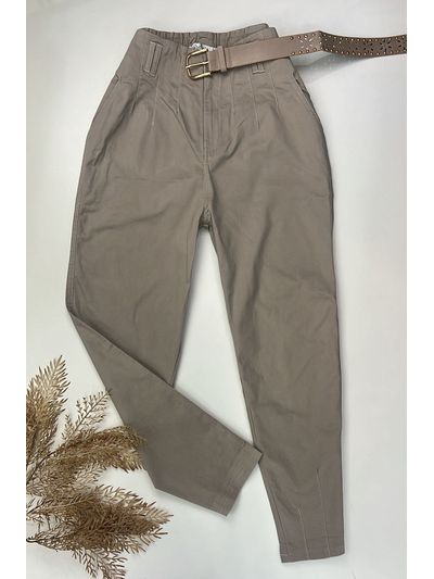 Calça Cenoura Cinza com Cinto