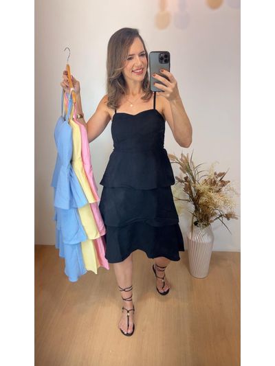 Vestido Curto Camadinhas Preto 