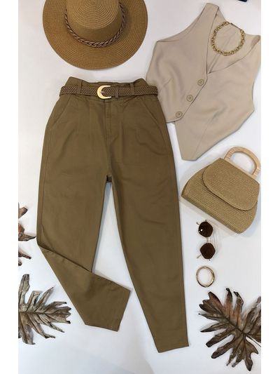 Calça Cenoura com Cinto Lua Bege