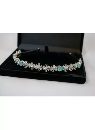 Tiara Princess Floral intercalada Com Coração Niág... - Dillu Jóias