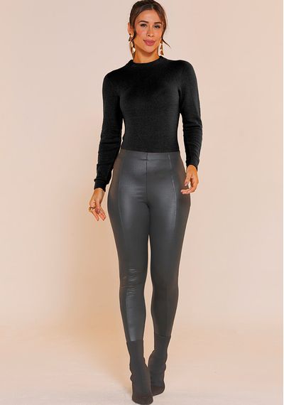 BLUSA BÁSICA PLUMA - 9636.PRETO - RUDÉLY LOJA