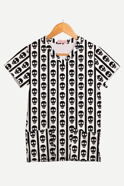 Blusa Estampada Caveiras Listras em Malha Confort