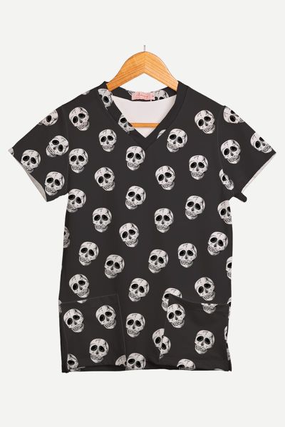 Blusa Estampada Caveiras Noturnas em Malha Confort