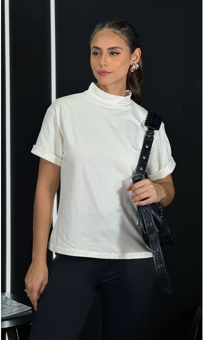 Camiseta Básica Em Malha Com Gola Alta - Off - Jack Modas, Moda Feminina e Acessórios 