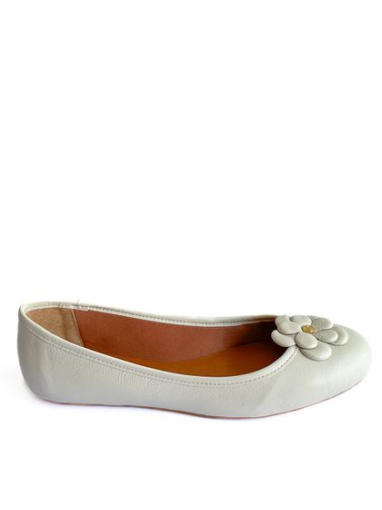 Sapatilha Confort Off White em Couro Bico Redondo ... - SAGIAN