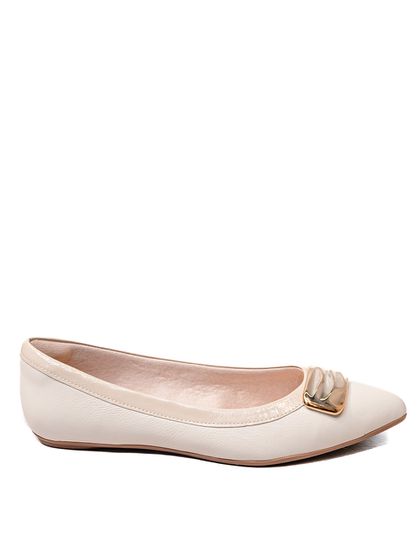 Sapatilha Confort Off White em Couro Verniz Bico F... - SAGIAN