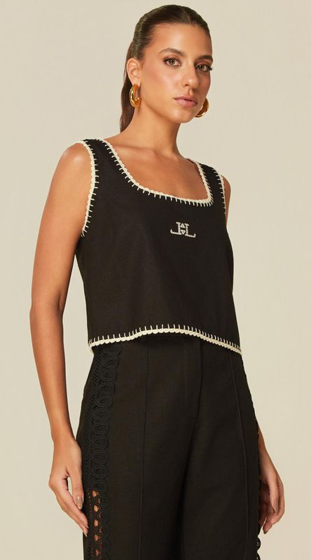 Blusa Cropped com Detalhe em Crochê Preto - LENITA