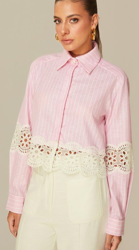 Camisa Cropped com Guipir Rosa - LENITA