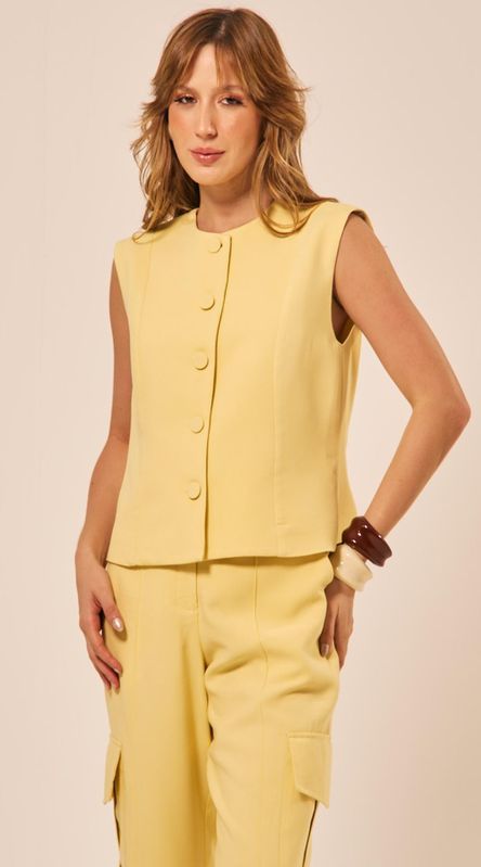 Colete com Recortes Amarelo - LENITA
