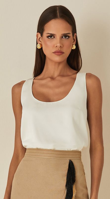 Camiseta Decote U - LENITA