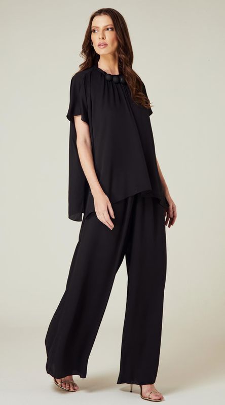 Blusa Ampla com Esferas Preto - LENITA
