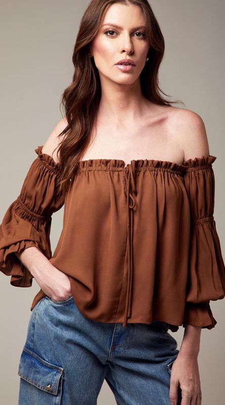 Blusa Ombro a Ombro com Manga Longa Marrom - LENITA