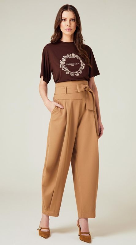 T-shirt com Silk Marrom - LENITA