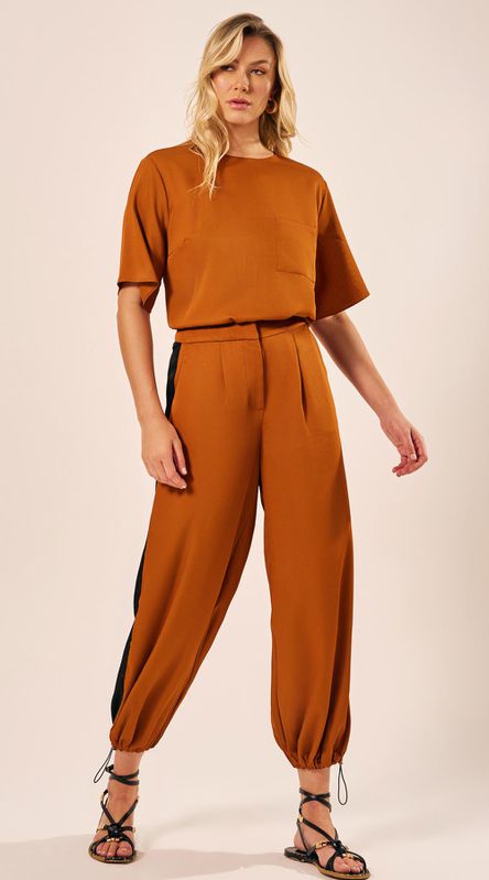 Calça Jogger com Faixa Lateral Castanho - LENITA