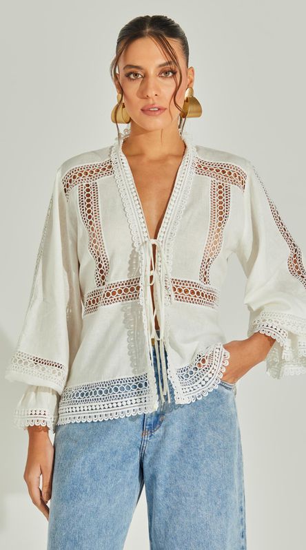 Blusa Manga Longa com Renda - LENITA