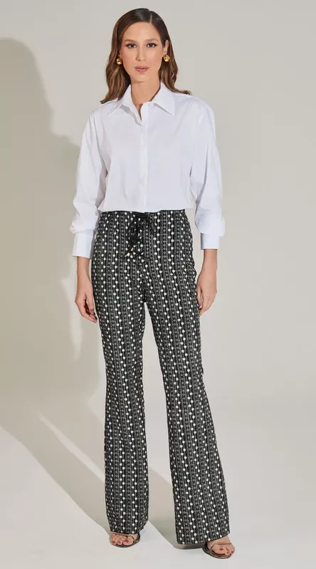 Calça Flare Veludo Bordado - LENITA