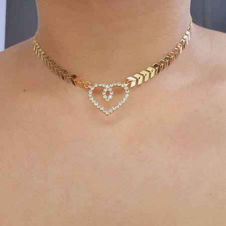 Colar Folheado A Ouro 18K Escamas Com Coração - Chérie Bijoux