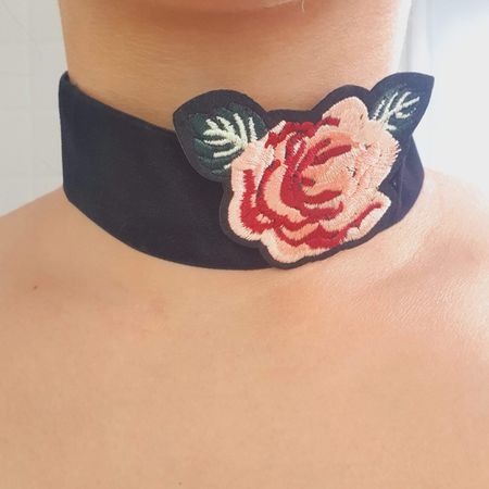 Colar Flor Preto - Chérie Bijoux