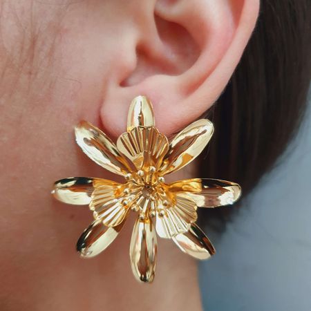 Brinco Flor Dourada - Chérie Bijoux