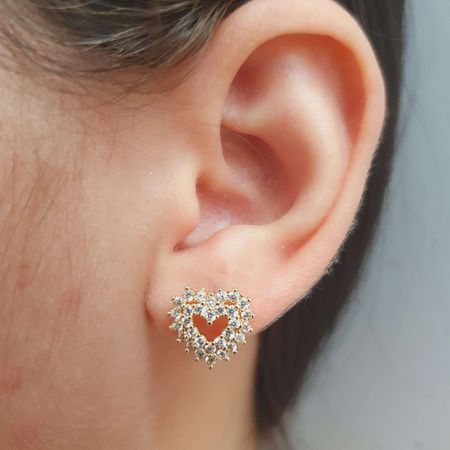 Brinco Dourado Zircônia Coração - Chérie Bijoux