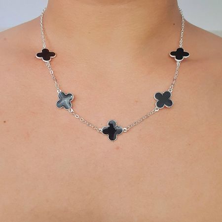 Colar Folheado A Prata 925 Trevo Esmaltado Preto - Chérie Bijoux