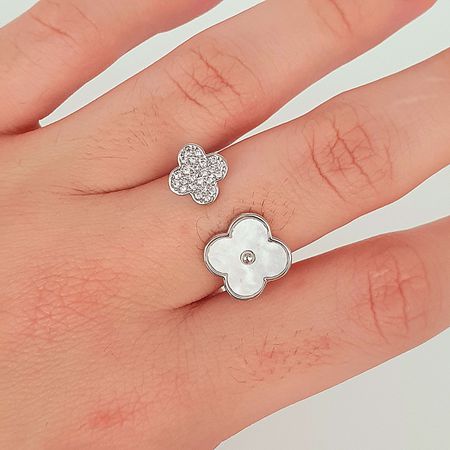 Anel Com Zircônia Cravejada Trevo Prata Branco - Chérie Bijoux