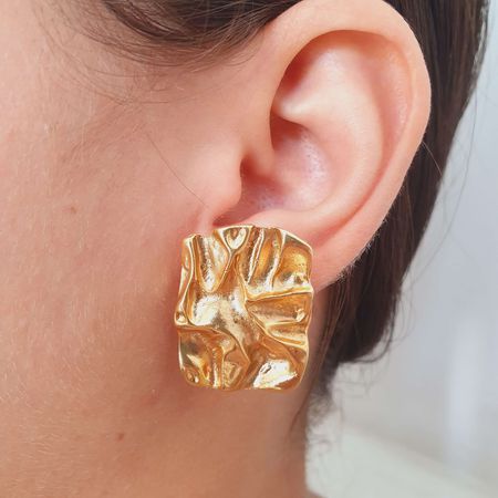 Brinco Folheado a Ouro 18K Detalhado - Chérie Bijoux