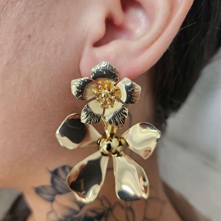 Brinco Orquídia Dourado - Chérie Bijoux