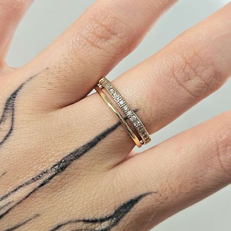 Anel Cravejado Em Zircônia Dourado - Chérie Bijoux