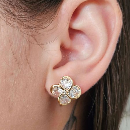 Brinco Com Zircônia Trevo Dourado - Chérie Bijoux