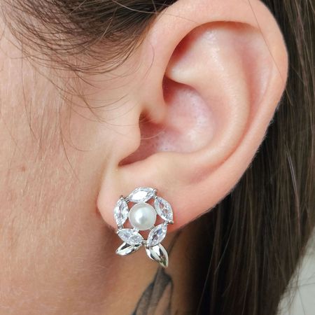 Brinco Com Zircônia Florzinha Prata - Chérie Bijoux