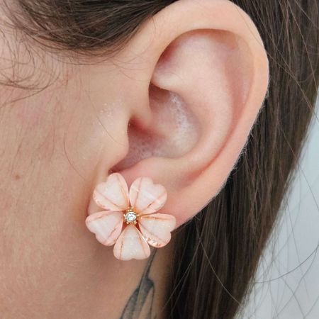 Brinco Florzinha Dourada Rosa - Chérie Bijoux