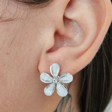 Brinco Margarida Prata Branca - Chérie Bijoux