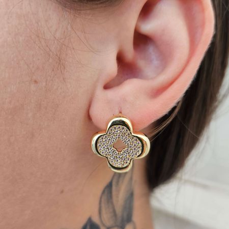 Brinco Com Zircônia Trevo Dourado - Chérie Bijoux