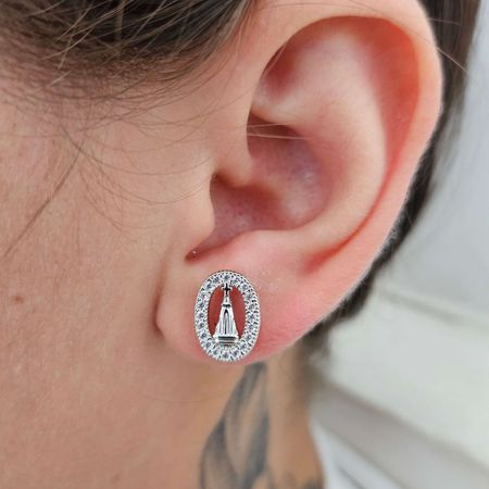 Brinco Com Zircônia Nossa Senhora Aparecida Prata - Chérie Bijoux