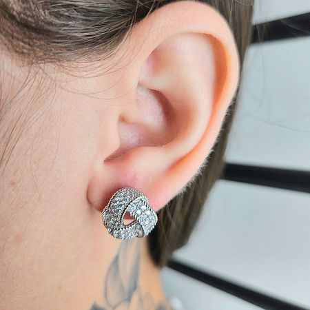 Brinco Com Zircônia Nó Prata - Chérie Bijoux