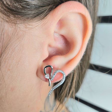 Brinco Com Zircônia Coração Prata - Chérie Bijoux