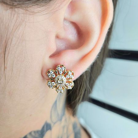 Brinco Com Zircônia Margarida Dourada - Chérie Bijoux
