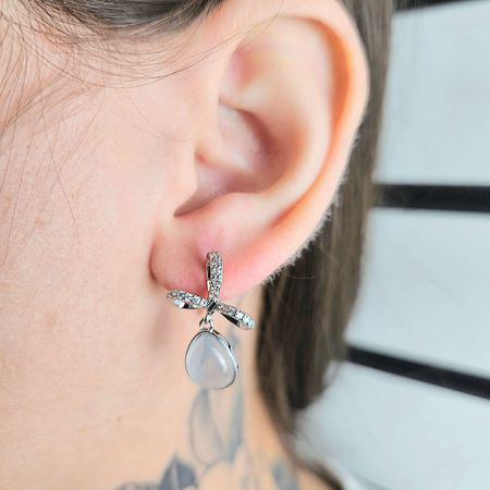 Brinco Com Zircônia Laço e Gota Prata - Chérie Bijoux