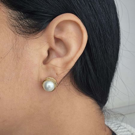 Brinco Dourado Pérola - Chérie Bijoux