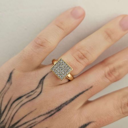 Anel Cravejado Em Zircônia Glamour Dourado - Chérie Bijoux